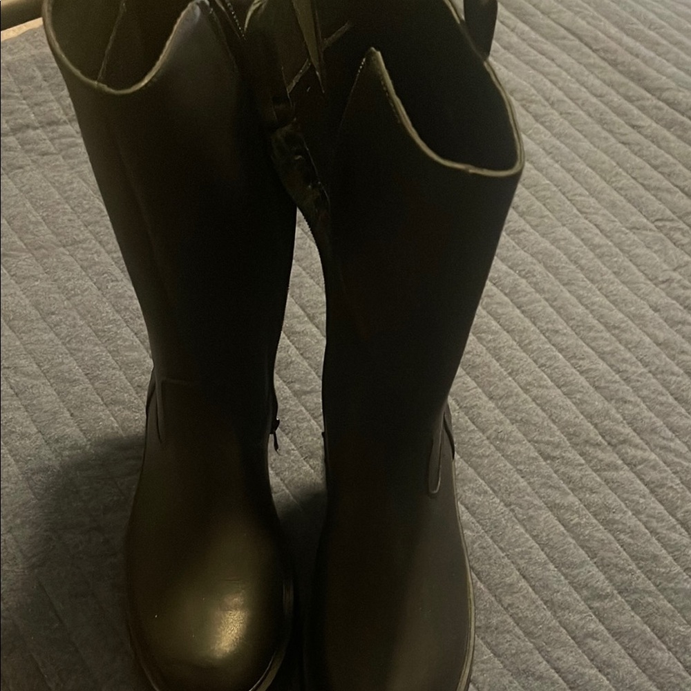 Sonoma Black Fabric Boots